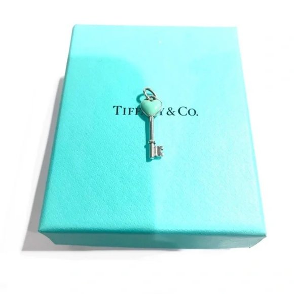 TIFFANY & CO Tiffany Keys Heart Key Pendant Authentic - Picture 2 of 4